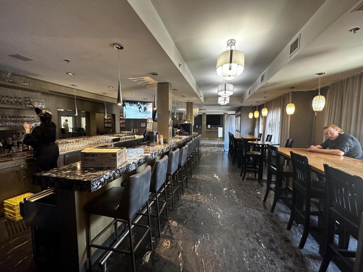 Luxury Two Queen Beds Condo - Grande Rockies Resort Indoor Parking Pool Hot Tub Gym Канмор Экстерьер фото